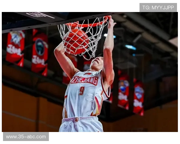 南京羽毛球队实力不俗荣登全国力量排行榜第九名展现竞技风采